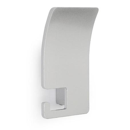 UMA PERCHA COLGADOR FORMA RECTANGULAR ACABADO CROMO RAL