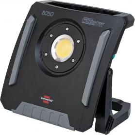 BRENNENSTUHL-1173140600-FOCO HÍBRIDO LED 6050 MH CON TOMA DE CORRIENTE + MULTI BATTERY SYSTEM COMPATIBLE CON BATERÍ