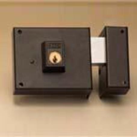 CERRADURA DE SOBREPONER DE UN PUNTO DE CIERRE 124 CON SOLO PALANCA, CILINDRO FORJADO, ENTRADA DE 50MM, CAJA DE 100M