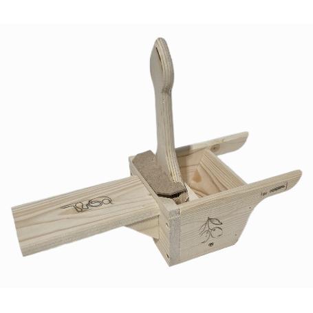TALOX MAQUINA MACHAR ACEITUNAS MADERA 38X14.5CM - ALTO 30 CM