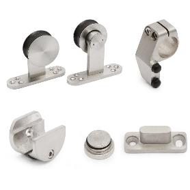 KIT HERRAJES ALONDRA INOXIDABLE P/PTA.MADERA  (NO INCLUYE EL TUBO DESLIZANTE)