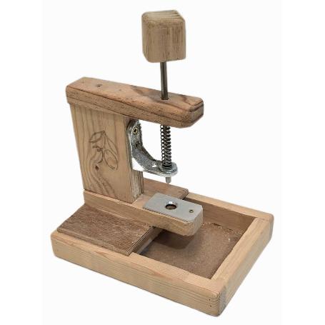 TALOX MAQUINA SACADOR HUESOS ACEITUNAS MADERA 20X14 CM ALTO 26CM