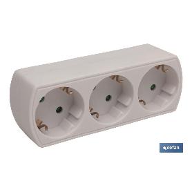 ADAPTADOR 3 VIAS FRONTAL SCHUKO CON INTERRUPTOR (3.500W)