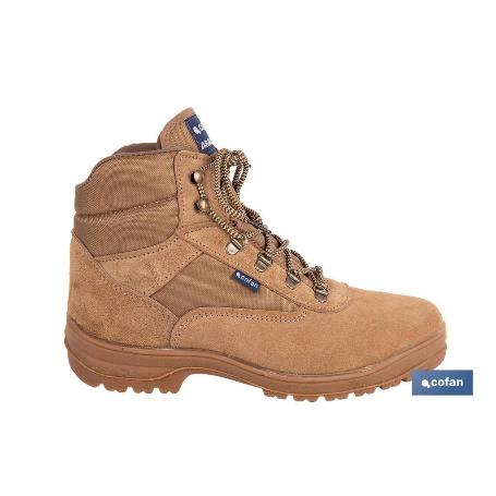 BOTA DE TREKKING NATURAL MODELO ARACENA TALLA 46