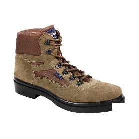 BOTA TREKKING VERDE MODELO ALHAMA T-40
